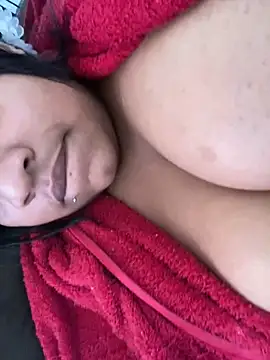 Snapshot of vic_pretynhaa chatting on 01-27-25, 08:17 vic pretynhaa online show from 01-27-25, 08:17