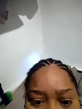 Snapshot of vic_pretynhaa chatting on 02-16-26, 12:23 vic pretynhaa online show from 02-16-26, 12:23