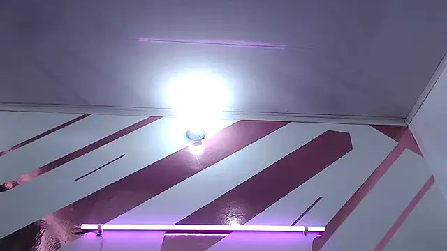 Snapshot of Kitten_Hot_ chatting on 12-02-25, 06:25 Kitten Hot online show from 12-02-25, 06:25