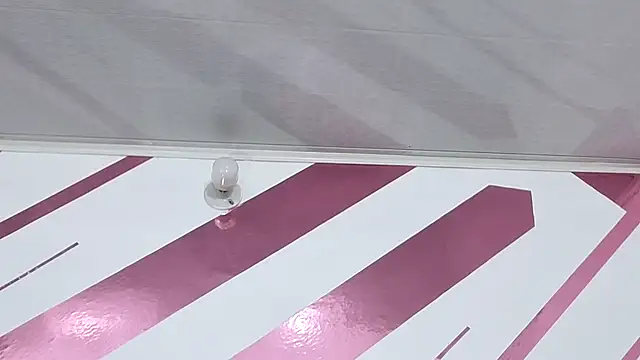 Snapshot of Kitten_Hot_ chatting on 03-14-26, 12:43 Kitten Hot online show from 03-14-26, 12:43