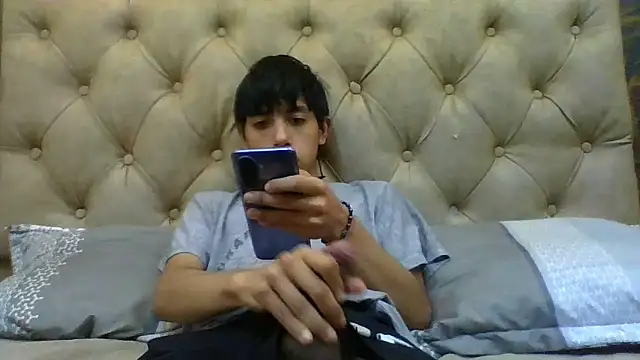 Snapshot of danuel23 chatting on 12-23-24, 03:01 danuel23 online show from 12-23-24, 03:01