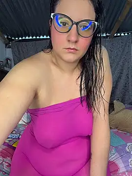 Snapshot of Soe_Lara chatting on 08-05-26, 01:36 Soe Lara online show from 08-05-26, 01:36
