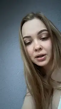 Snapshot of Family-Mm1 chatting on 06-28-26, 07:31 Family-Mm1 online show from 06-28-26, 07:31