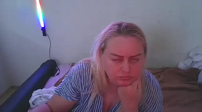 Snapshot of Meliss_Official9 chatting on 02-06-25, 08:29 Meliss Official9 online show from 02-06-25, 08:29