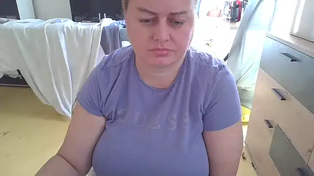 Snapshot of Meliss_Official9 chatting on 02-18-25, 08:49 Meliss Official9 online show from 02-18-25, 08:49