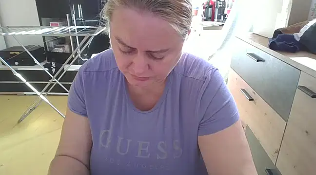 Snapshot of Meliss_Official9 chatting on 02-19-25, 07:50 Meliss Official9 online show from 02-19-25, 07:50