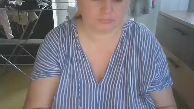 Snapshot of Meliss_Official9 chatting on 03-03-25, 06:15 Meliss Official9 online show from 03-03-25, 06:15