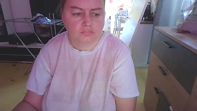 Snapshot of Meliss_Official9 chatting on 03-07-25, 06:13 Meliss Official9 online show from 03-07-25, 06:13