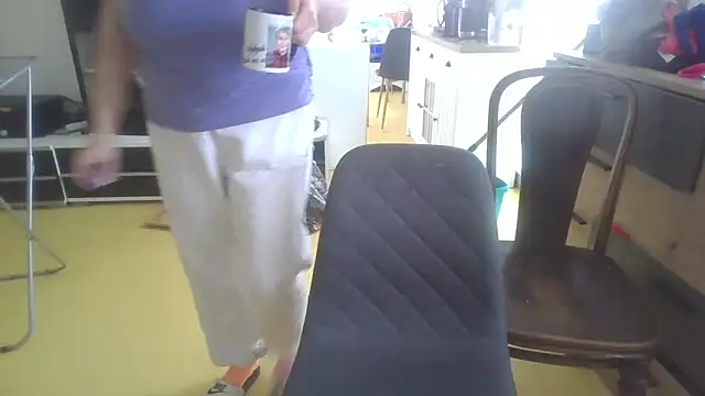 Snapshot of Meliss_Official9 chatting on 02-12-26, 10:10 Meliss Official9 online show from 02-12-26, 10:10