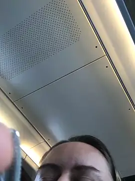 Snapshot of Meliss_Official9 chatting on 02-18-26, 09:27 Meliss Official9 online show from 02-18-26, 09:27