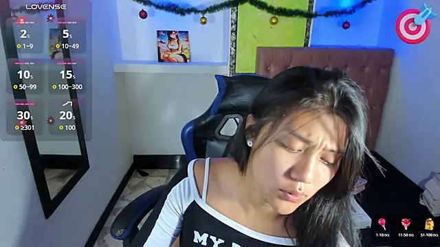 Snapshot of Catalehia_Milk chatting on 12-17-25, 07:31 Catalehia Milk online show from 12-17-25, 07:31