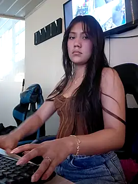 Snapshot of Catalehia_Milk chatting on 04-01-26, 10:40 Catalehia Milk online show from 04-01-26, 10:40