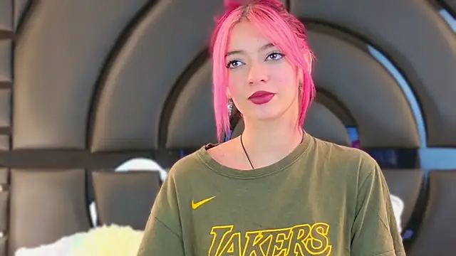 Snapshot of ElizabetthKitty chatting on 02-10-25, 08:00 ElizabetthKitty online show from 02-10-25, 08:00