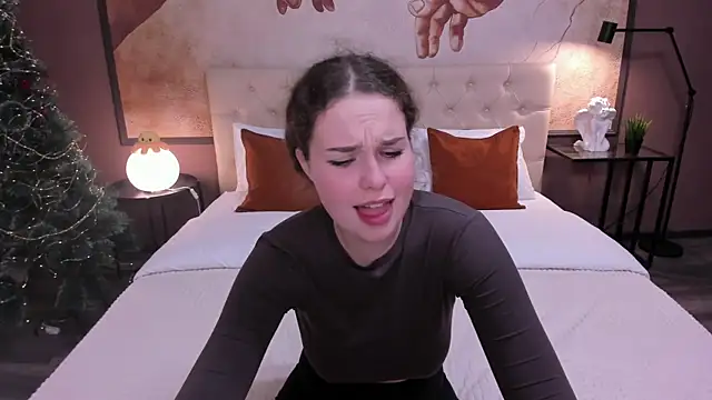 Snapshot of AlenaDast chatting on 12-23-24, 11:17 AlenaDast online show from 12-23-24, 11:17