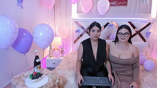 Snapshot of madeleine2112 chatting on 12-19-25, 02:40 madeleine2112 online show from 12-19-25, 02:40