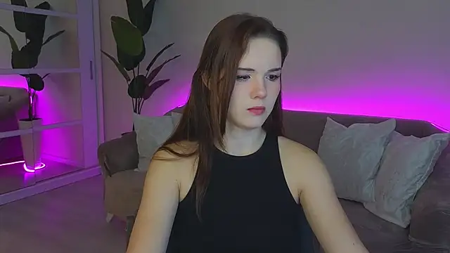 Snapshot of LindaRobertz chatting on 10-10-25, 09:58 LindaRobertz online show from 10-10-25, 09:58