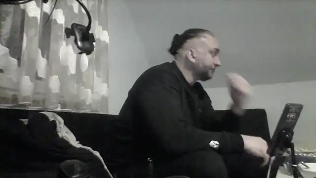 NewyorkDimi online show from 11-08-25, 04:23