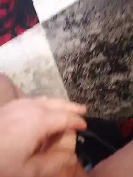 Snapshot of Warumnicht1980 chatting on 10-29-25, 09:33 Warumnicht1980 online show from 10-29-25, 09:33