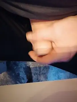 Snapshot of Warumnicht1980 chatting on 11-07-25, 02:50 Warumnicht1980 online show from 11-07-25, 02:50