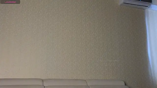 Snapshot of elsa_limerence chatting on 02-13-25, 06:20 elsa limerence online show from 02-13-25, 06:20