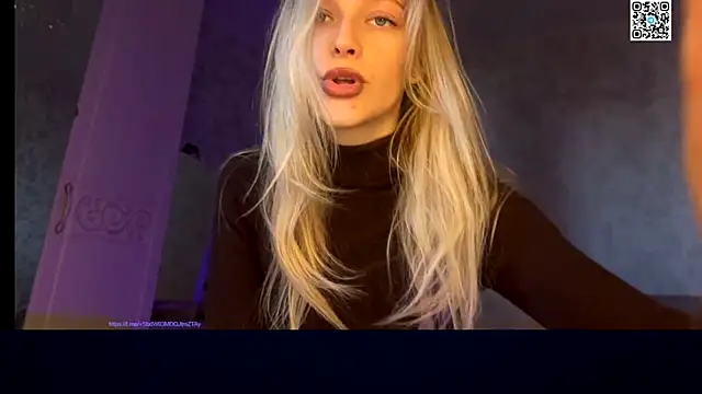 Evvie Summn1 online show from 09-30-25, 04:28