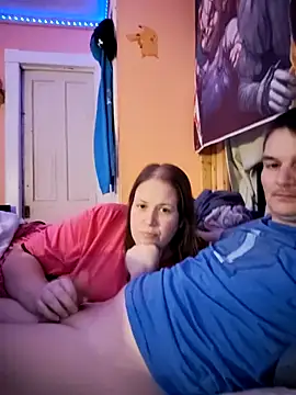 Snapshot of 023Longandjuicy chatting on 10-21-25, 06:36 023Longandjuicy online show from 10-21-25, 06:36