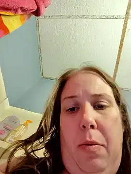 Snapshot of 023Longandjuicy chatting on 01-11-26, 04:28 023Longandjuicy online show from 01-11-26, 04:28