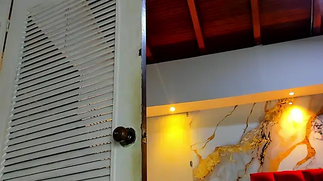 MAISE HILL1 online show from 11-06-25, 01:12