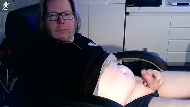 VSteph online show from 11-19-25, 10:54