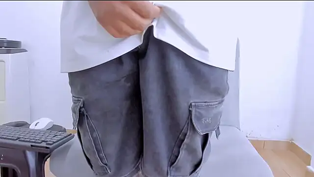 Snapshot of jack_crawfortt chatting on 10-22-25, 06:07 jack crawfortt online show from 10-22-25, 06:07