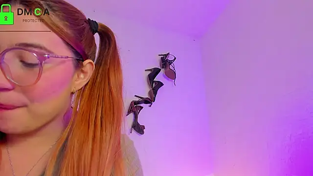 Snapshot of kathryn07 chatting on 01-08-26, 10:56 kathryn07 online show from 01-08-26, 10:56