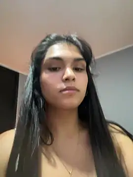 Snapshot of sc4ry_girl1 chatting on 12-18-24, 02:53 sc4ry girl1 online show from 12-18-24, 02:53