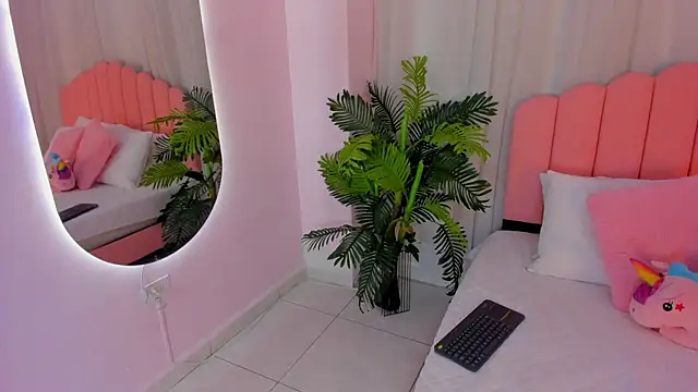 Jasmin evano29 online show from 06-09-26, 05:35