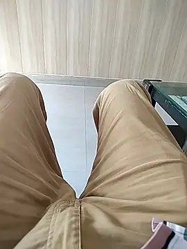 Snapshot of Delhi28 chatting on 09-13-25, 09:53 Delhi28 online show from 09-13-25, 09:53