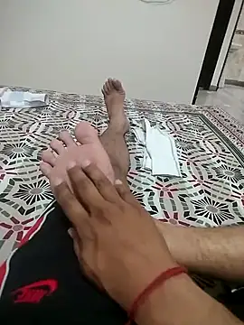 Delhi28 online show from 06-22-26, 03:53