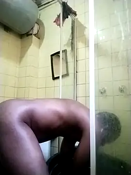 Snapshot of Polygamist chatting on 11-02-25, 08:17 Polygamist online show from 11-02-25, 08:17