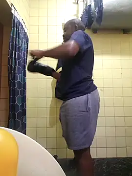 Snapshot of Polygamist chatting on 03-18-26, 05:10 Polygamist online show from 03-18-26, 05:10