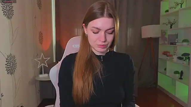 Lovella Lips online show from 03-30-26, 11:22