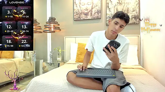 kieran derek online show from 10-25-25, 03:25