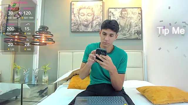 kieran derek online show from 11-27-25, 03:19