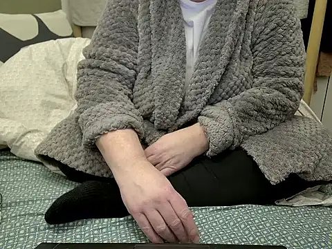 Snapshot of MarthaBriest chatting on 02-01-26, 03:27 MarthaBriest online show from 02-01-26, 03:27