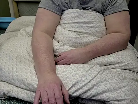 Snapshot of MarthaBriest chatting on 02-22-26, 03:18 MarthaBriest online show from 02-22-26, 03:18