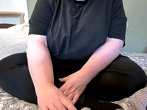 MarthaBriest online show from 06-10-26, 06:40