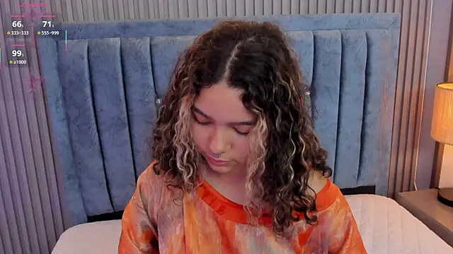 pretty sunlight  online show from 07-20-26, 10:23