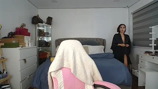 Snapshot of aya_saki chatting on 11-14-25, 02:16 aya saki online show from 11-14-25, 02:16