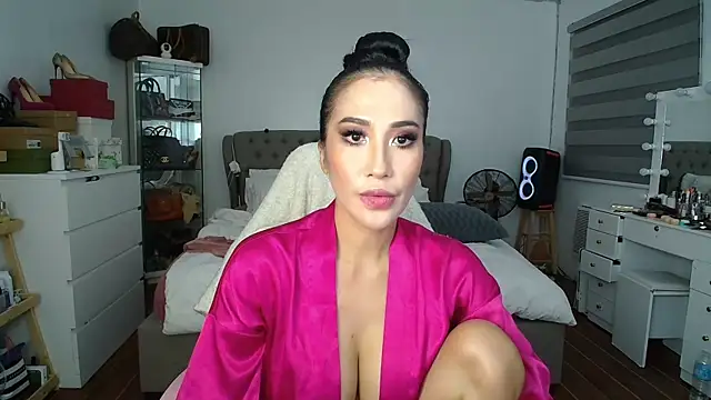 Snapshot of aya_saki chatting on 01-13-26, 02:00 aya saki online show from 01-13-26, 02:00