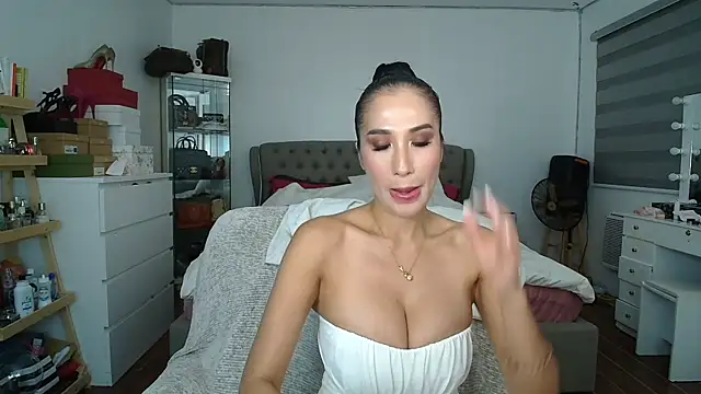 Snapshot of aya_saki chatting on 04-03-26, 08:01 aya saki online show from 04-03-26, 08:01