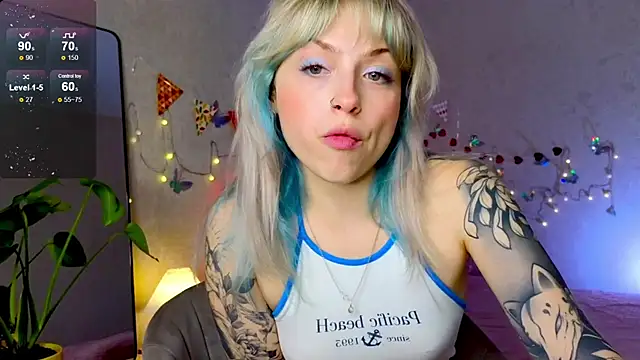 lavenderluxe online show from 09-18-25, 01:02