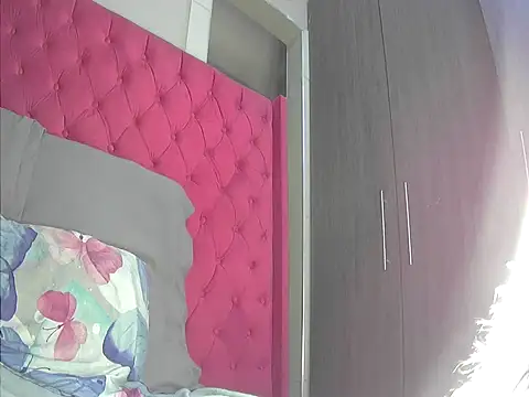 Snapshot of TheSweetBerry chatting on 02-02-25, 02:59 TheSweetBerry online show from 02-02-25, 02:59