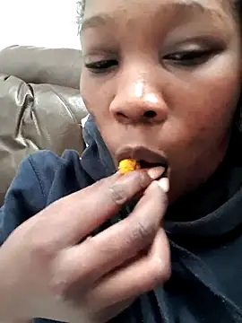 TheSweetBerry online show from 04-28-26, 11:26